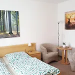 Forsthaus Garz Garz (Rugen)