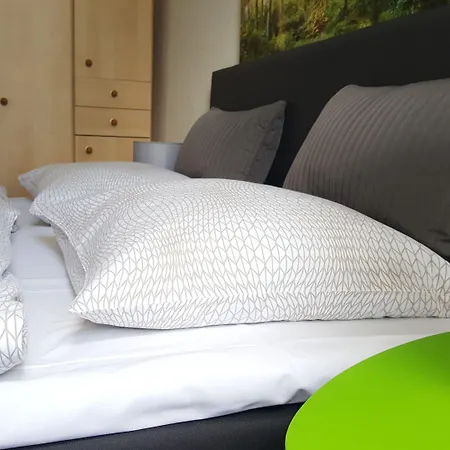 بيت ضيافة Forsthaus Garz 4*