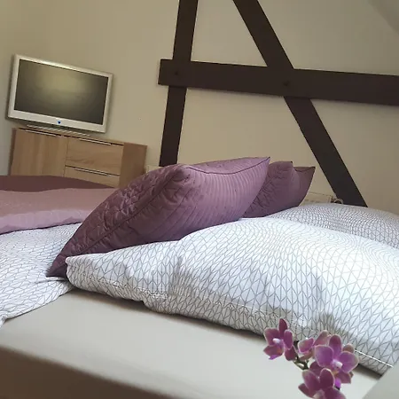 Konukevi Forsthaus Garz 4*