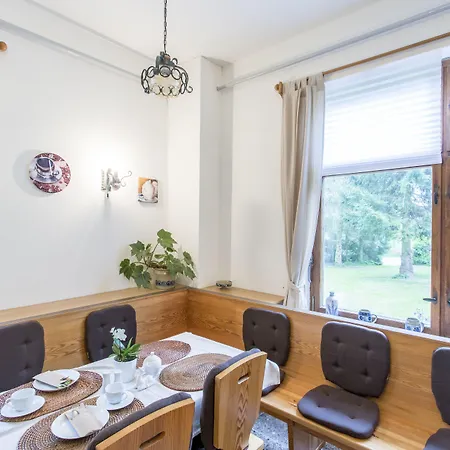 Konukevi Forsthaus Garz Garz (Rugen)