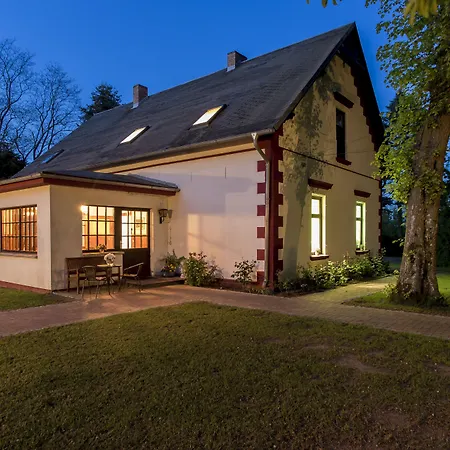 بيت ضيافة Forsthaus Garz 4*