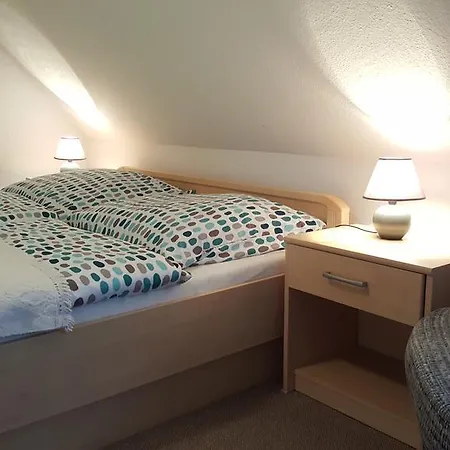 Forsthaus Garz 게스트하우스 4*
